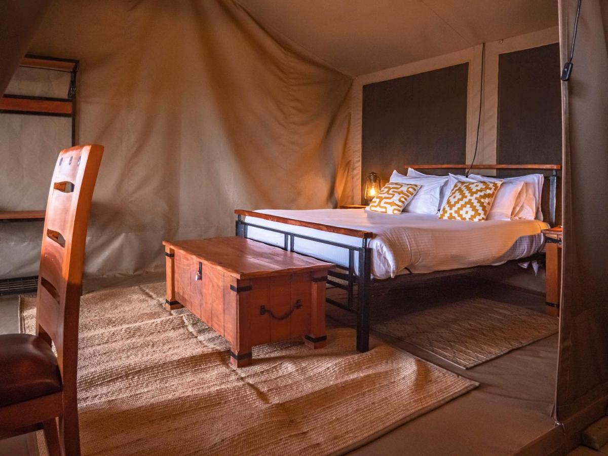 Tulia Amboseli Safari Camp Hotel Kültér fotó