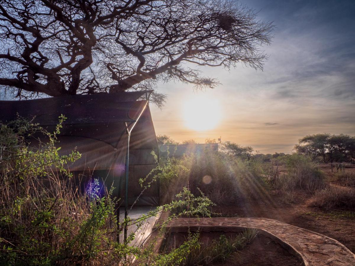 Tulia Amboseli Safari Camp Hotel Kültér fotó