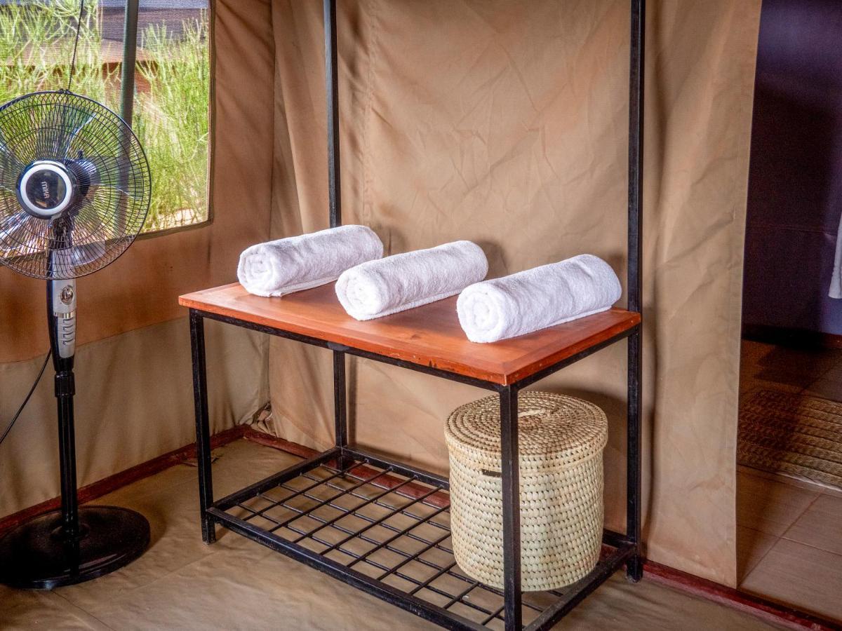 Tulia Amboseli Safari Camp Hotel Kültér fotó