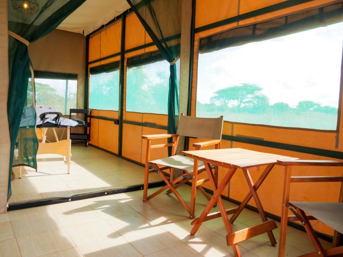 Tulia Amboseli Safari Camp Hotel Kültér fotó
