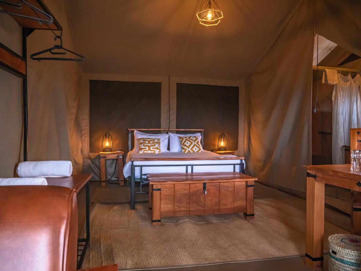 Tulia Amboseli Safari Camp Hotel Kültér fotó