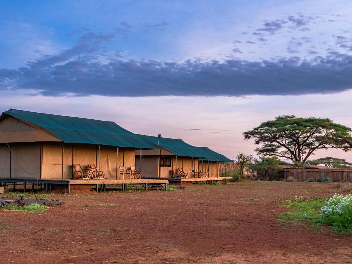 Tulia Amboseli Safari Camp Hotel Kültér fotó