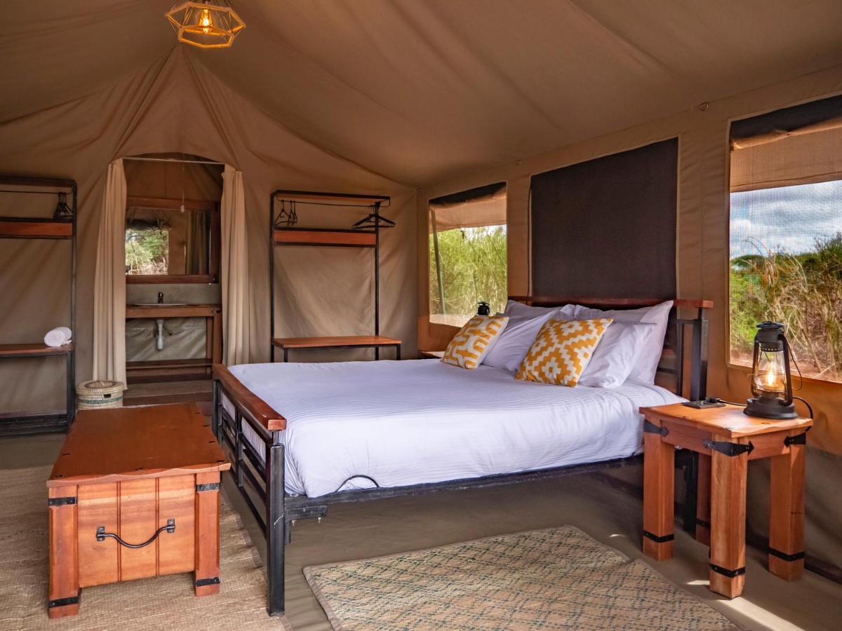 Tulia Amboseli Safari Camp Hotel Kültér fotó