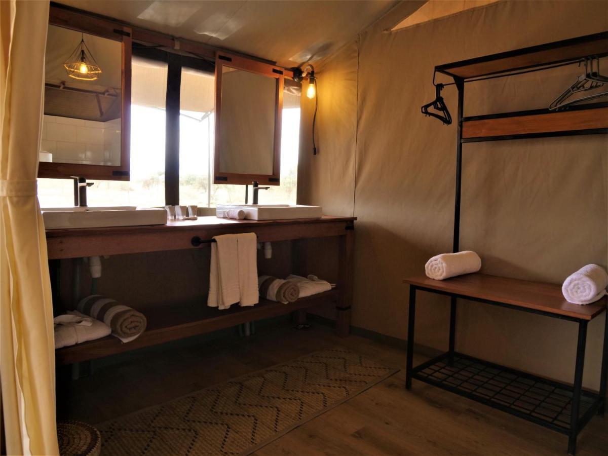 Tulia Amboseli Safari Camp Hotel Kültér fotó