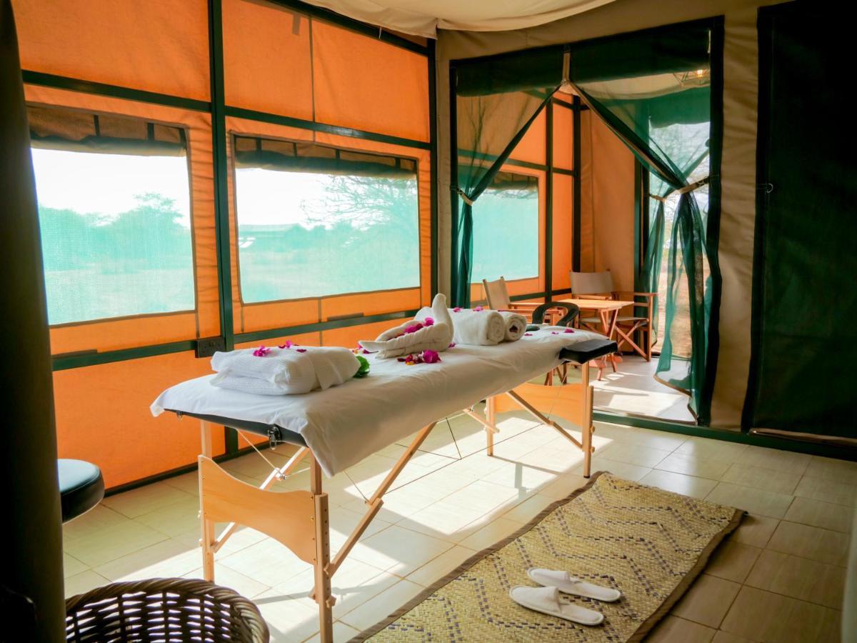 Tulia Amboseli Safari Camp Hotel Kültér fotó