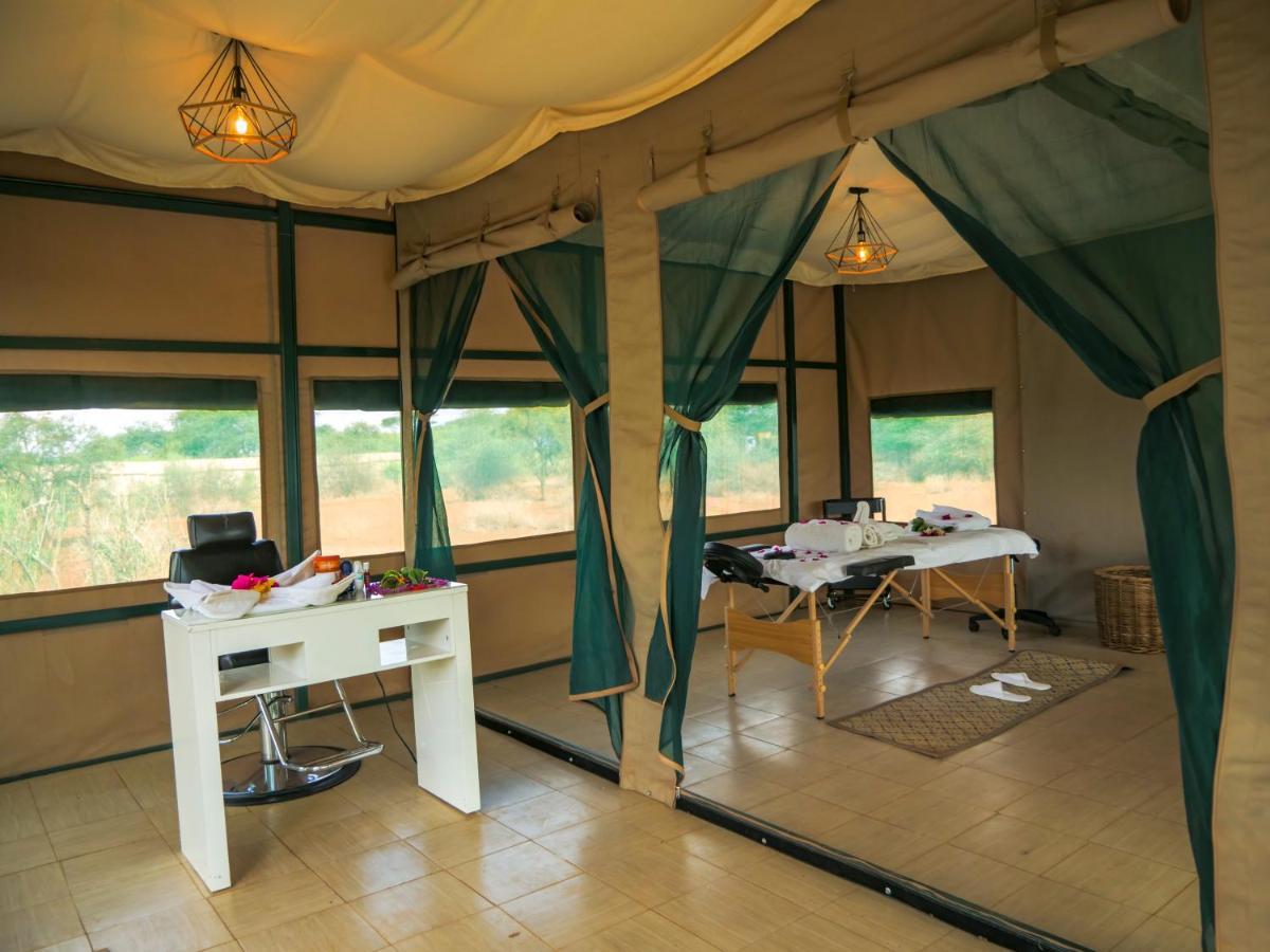 Tulia Amboseli Safari Camp Hotel Kültér fotó