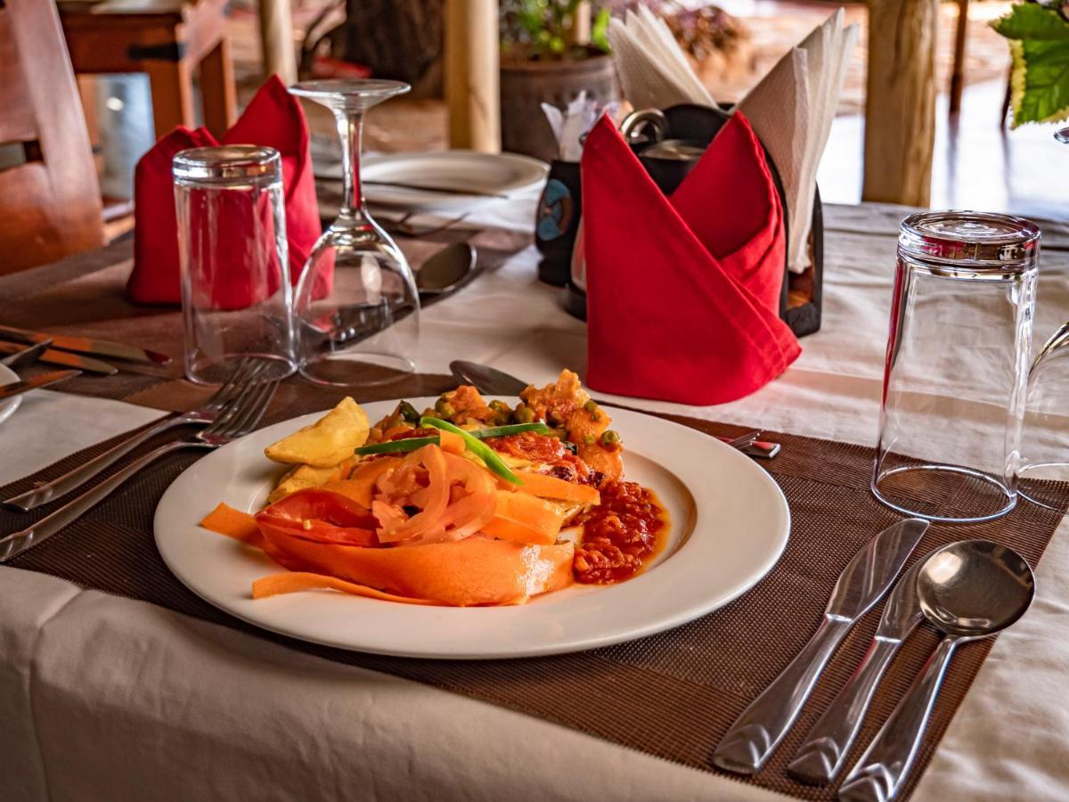 Tulia Amboseli Safari Camp Hotel Kültér fotó