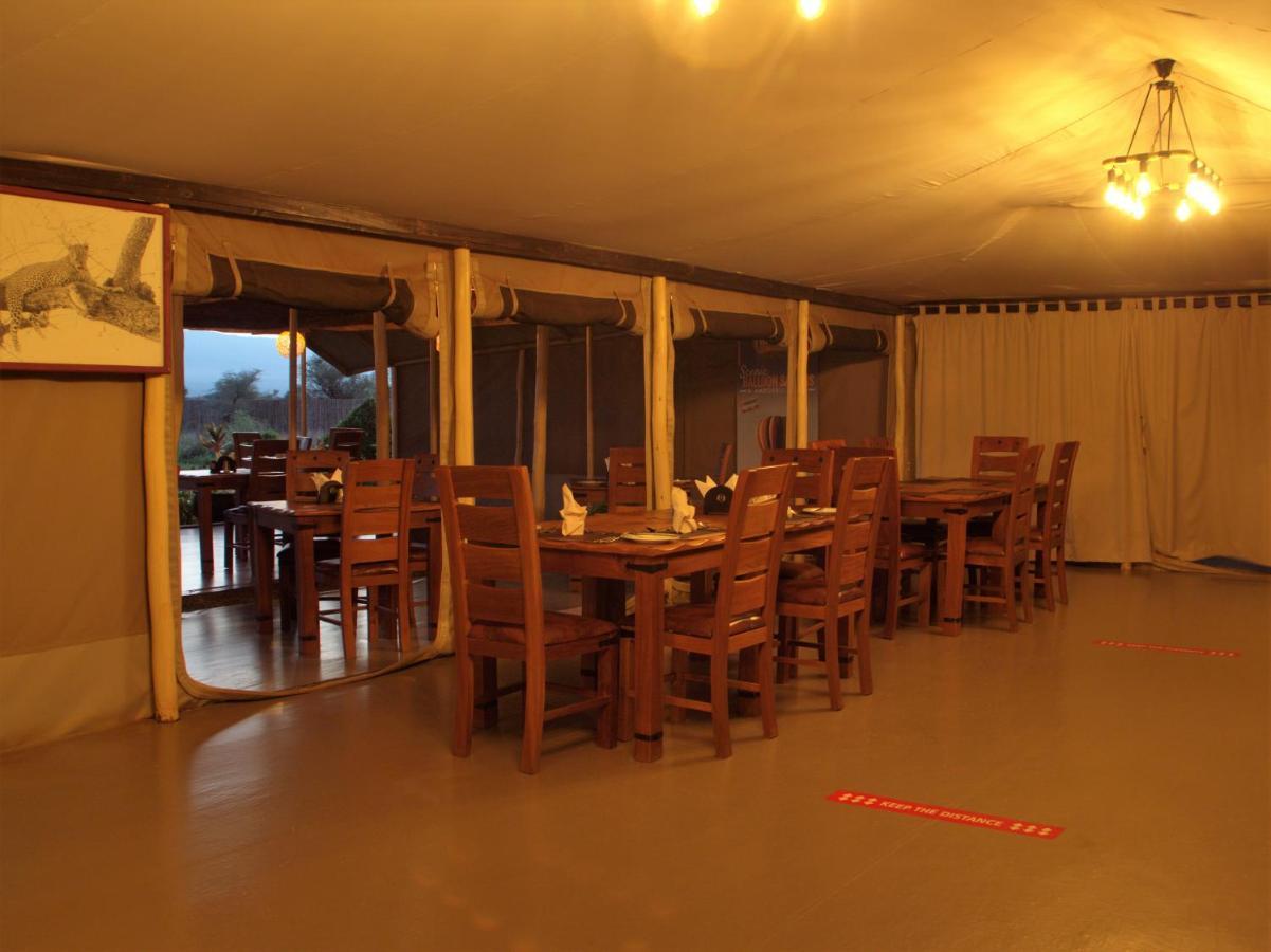Tulia Amboseli Safari Camp Hotel Kültér fotó