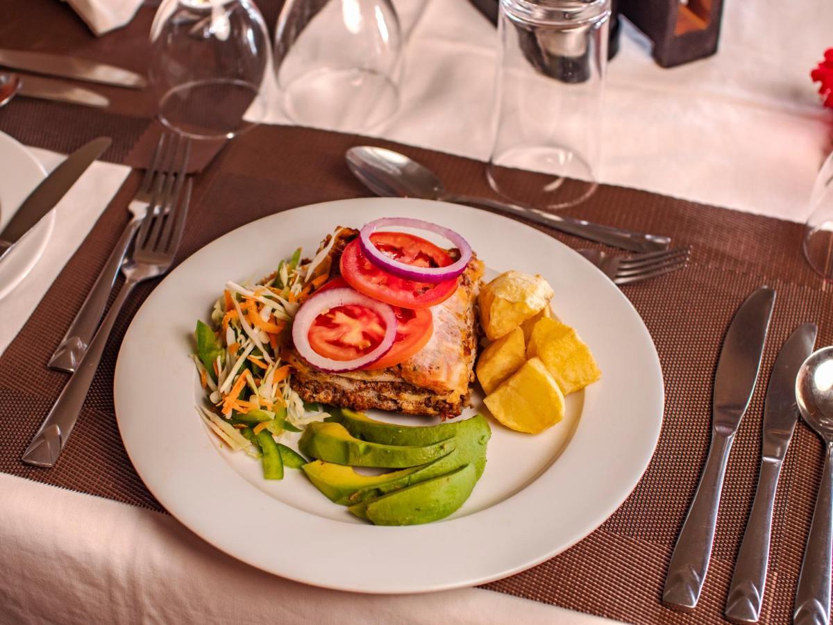 Tulia Amboseli Safari Camp Hotel Kültér fotó